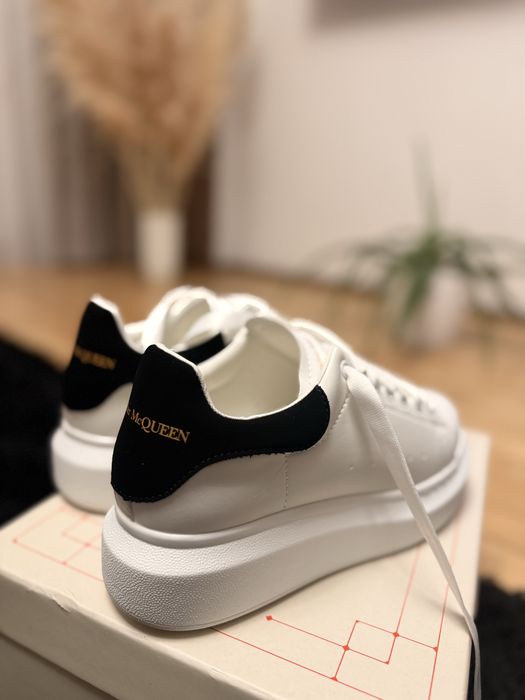 Adidasi Alexander Mcqueen noi