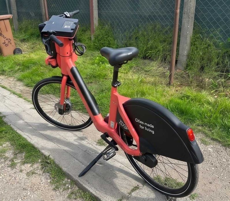 Bicicleta electrica de inchiriat+ angajare la cerere