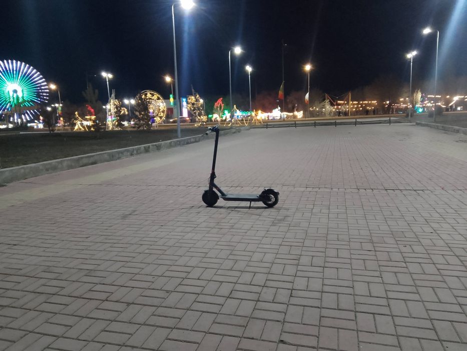 Электро самокат в хорошем состоянии