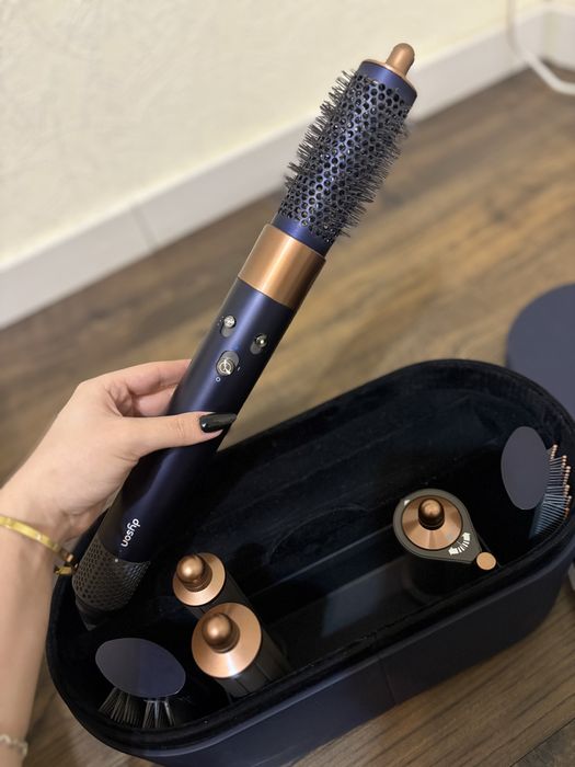 Dyson airwrap complete long, синий-золотой цвет