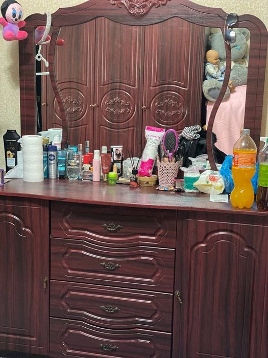 Sotiladi komplekt 3 tasi