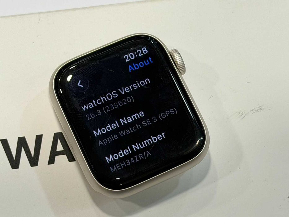 Apple Watch SE 3 40mm Starlight