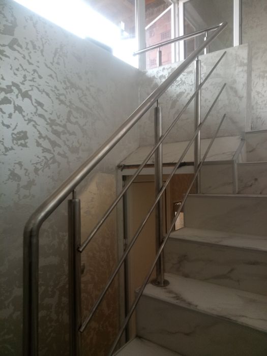 Парапети вити стълби