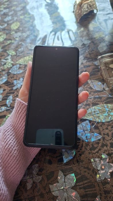 Срочно продам телефон