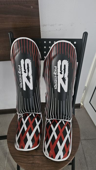 Протектори за крака - кикбокс и муай тай SZ M размер