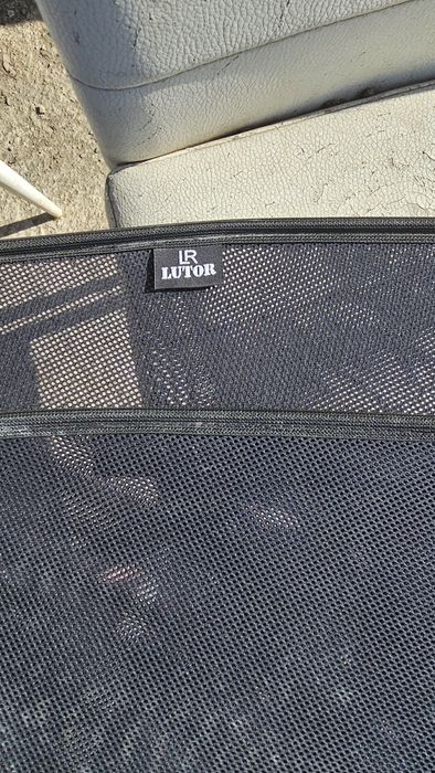 Продам шторки на рав4