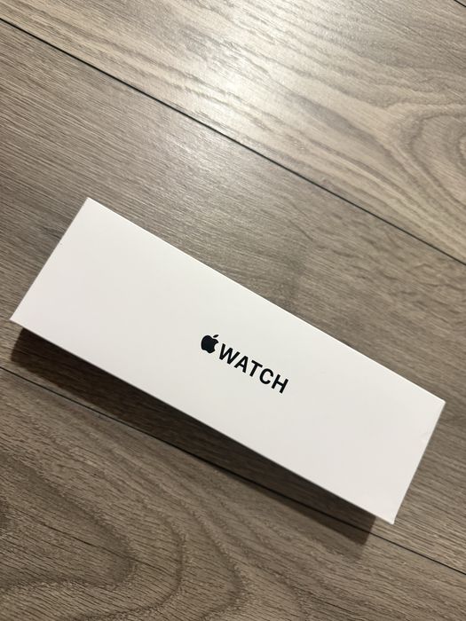 Apple watch SE(gen 2) 40mm starlight