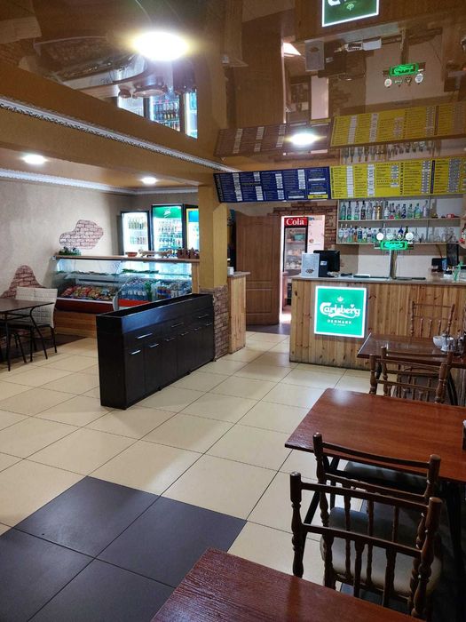 Продается просторное, полностью оборудованное кафе