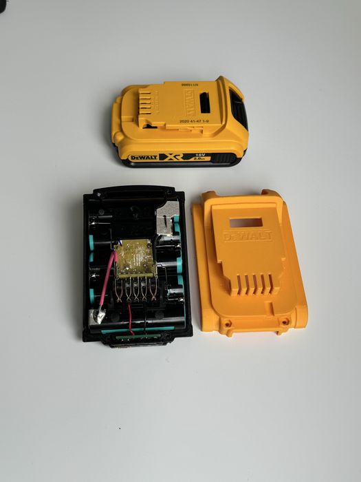 Carcasă DeWalt 18v 5ah/2ah