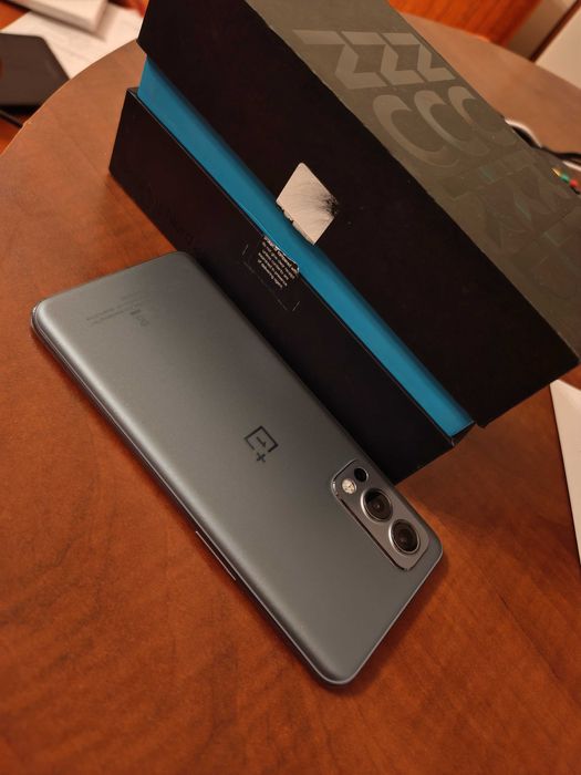 Vand telefon One plus nord 2 5g gray sierra
