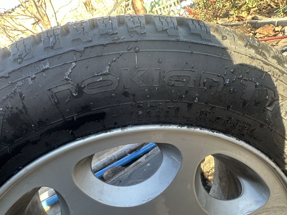 Диски с резиной зимней