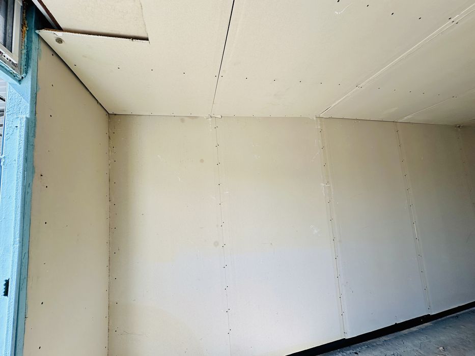 Контейнер( павильон, киоск)