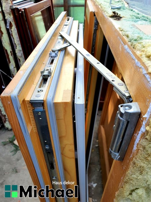 Termopan lemn masiv cu rolete el.cu telecomanda,Austria(Verena 4102)