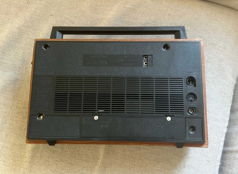 Radio Selena B211 ZENIT USSR multiband LW MW SW FM vintage