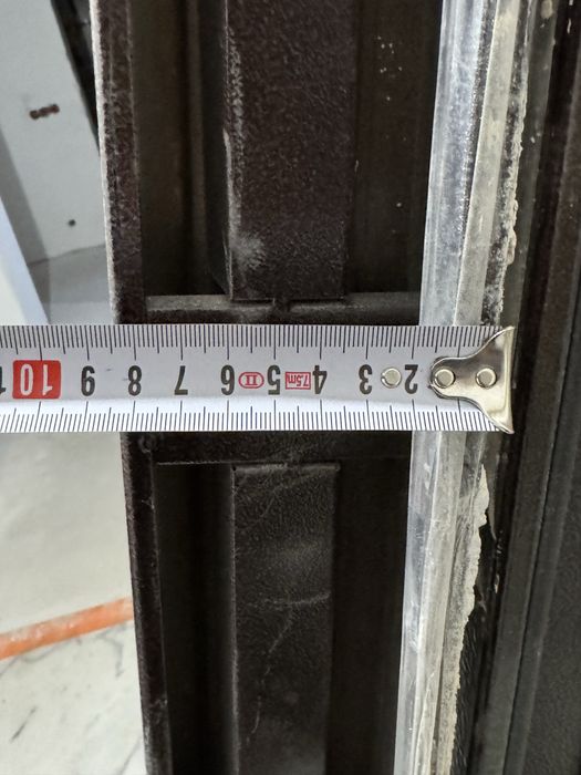 Входная металлическая дверь