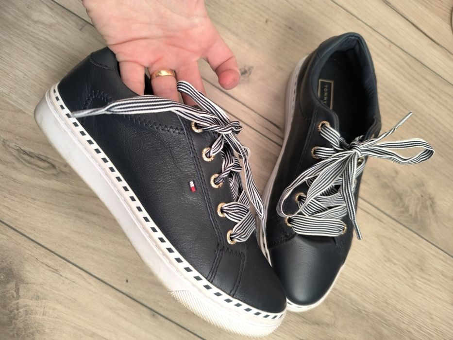 Adidasi Tommy Hilfiger 37 piele