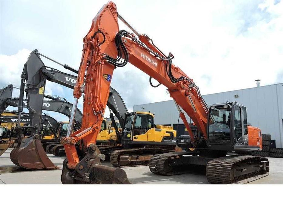 dezmembrari excavator si incarcator frontal hitachi