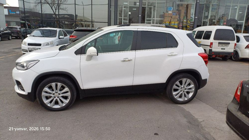 Tracker 1 premier srochna