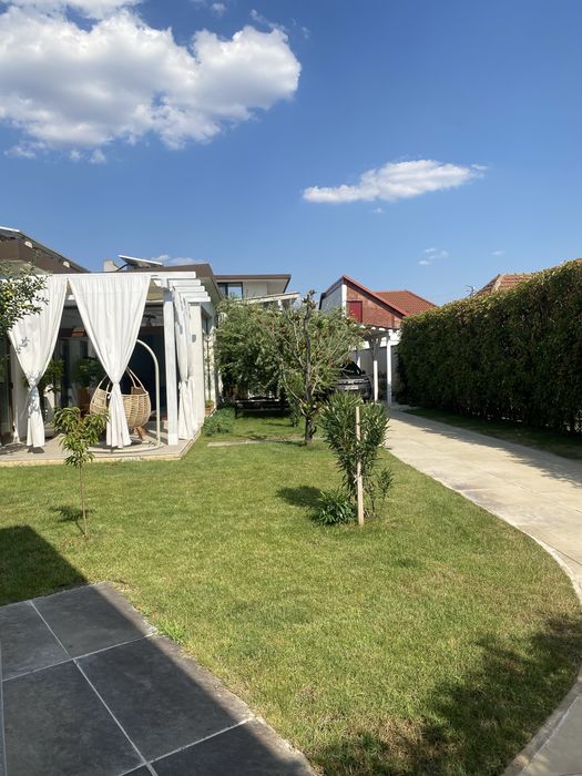 Casa cu piscina Gradiste