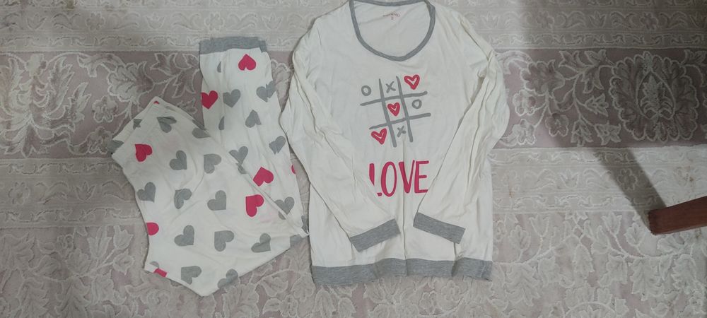 Продам пижамы отличного состояния