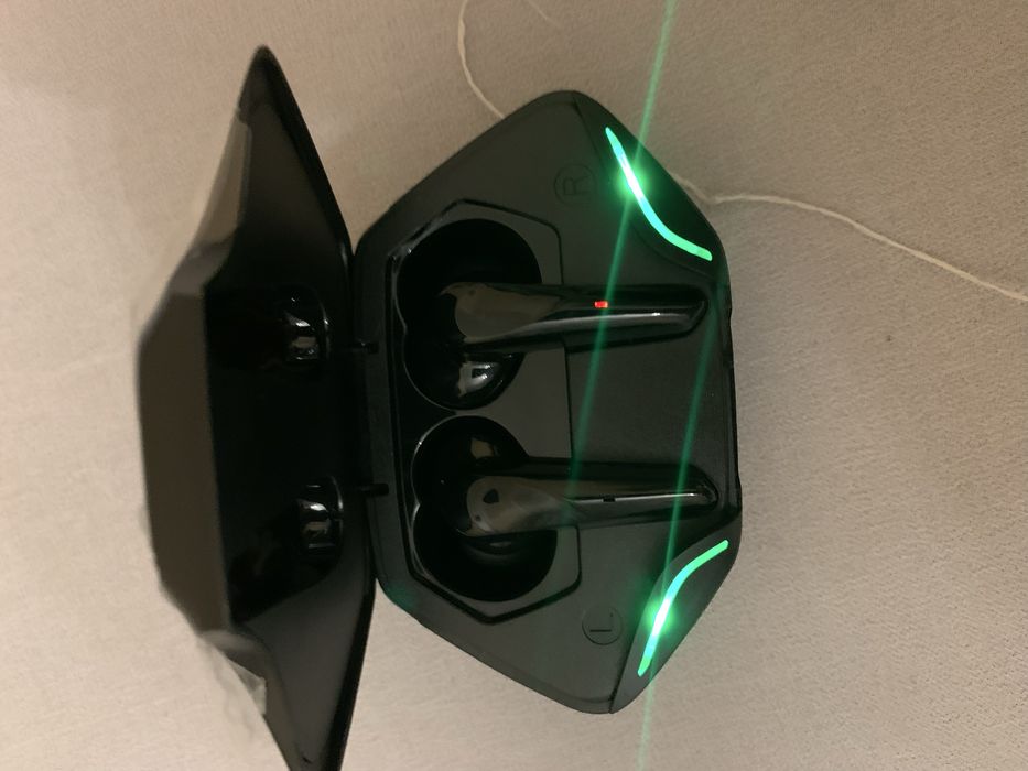 Продам Наушники беспроводнве