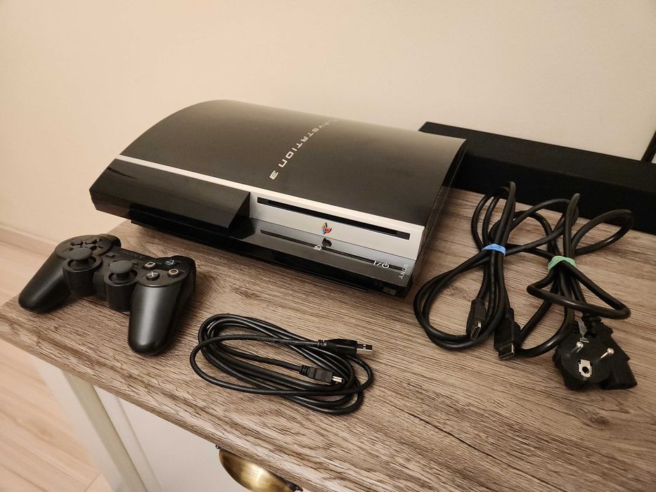 PlayStation 3 (PS3) 120GB (CECHL03) - Modat, Complet functional