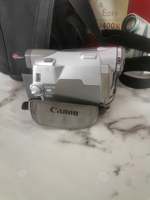 Видеокамера "Canon" MV800