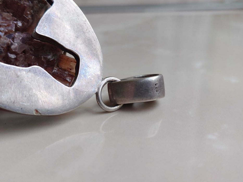 Pandantiv masiv, Argint cu aragonit