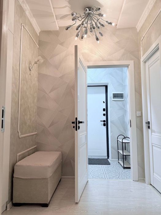 Novostroyka 1-xonali Kvartira Jihozlangan Yakkasaroy Markazida