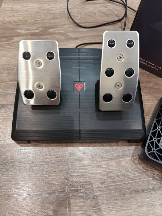 КОЛЕДНА ПРОМОЦИЯ! Гейминг волан Génesis Seaborg 400