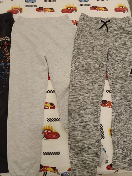 2 seturi de pantaloni băieți 140-146