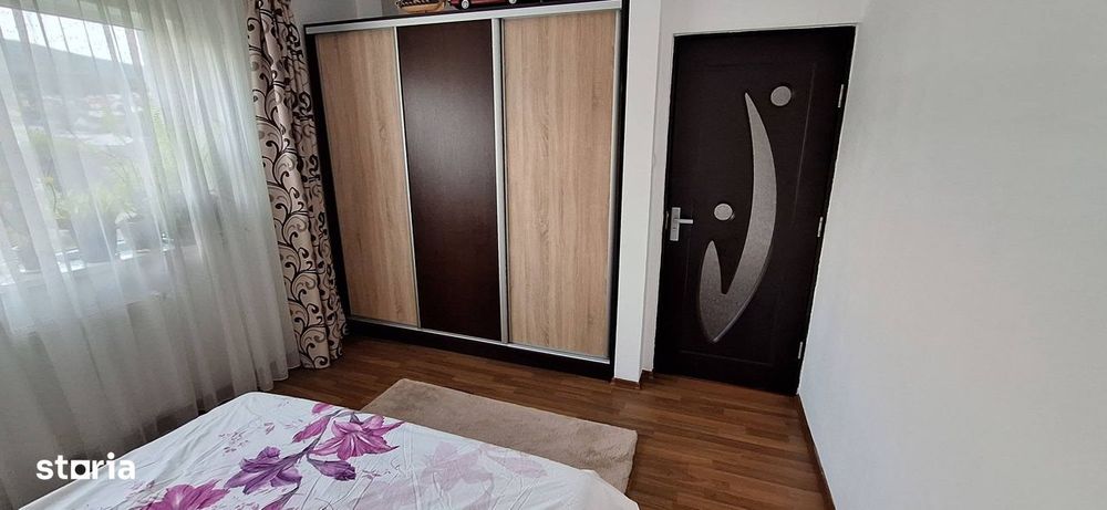 Apartament 3 camere 74 mp, etaj 3/3, BRADET
