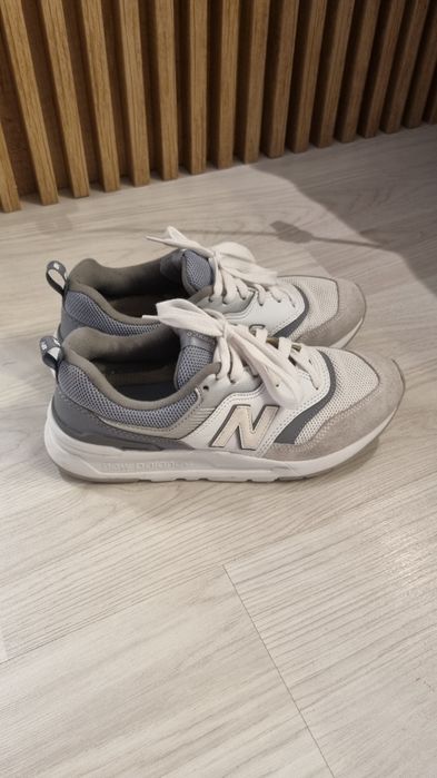 Adidasi New Balance marimea 37