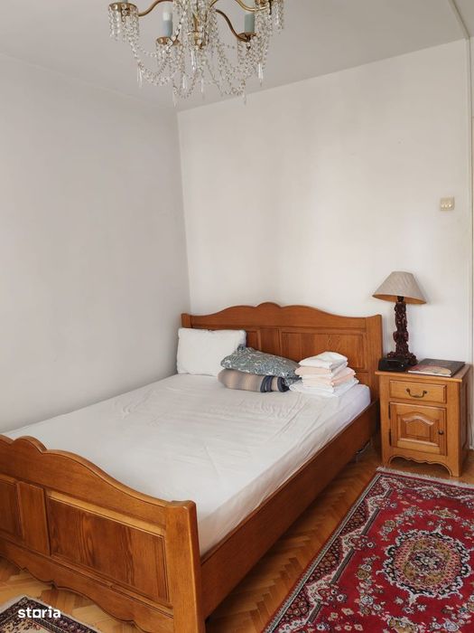 Apartament 4 camere, balcon, Drumul Taberei