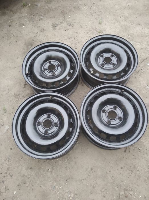 Продам. Диски на ауди Б4  R 15. 4 на 108 в хорошем состоянии