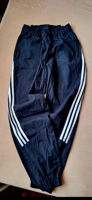 Спортен панталон adidas