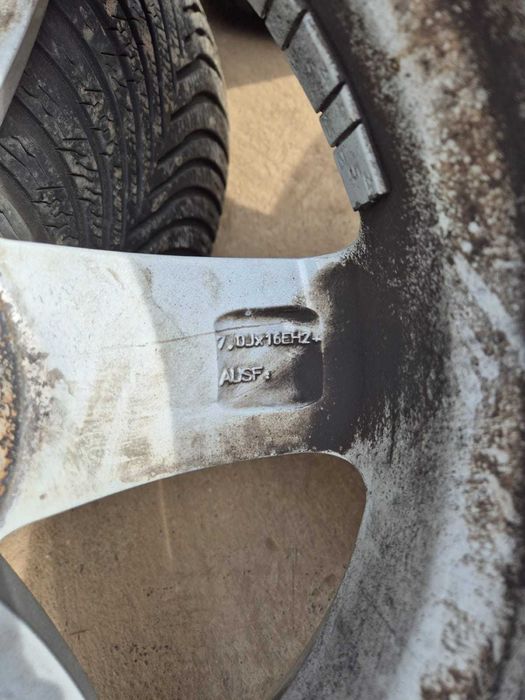 Jante cu anvelope Michelin  M+S  205/55R16 7.0jX16H2 PC21-706 5X120 BM