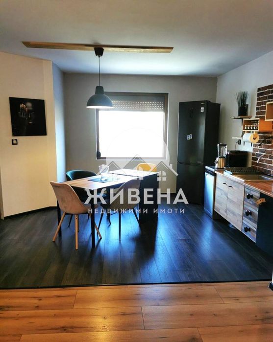 Продава се Тристаен апартамент в Варна, Възраждане 4 - 134 кв.м за 1612 €/кв.м - Снимка #2