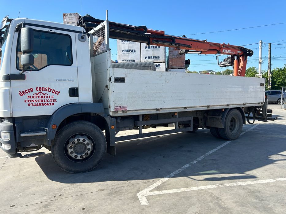 Camion cu macara MAN
