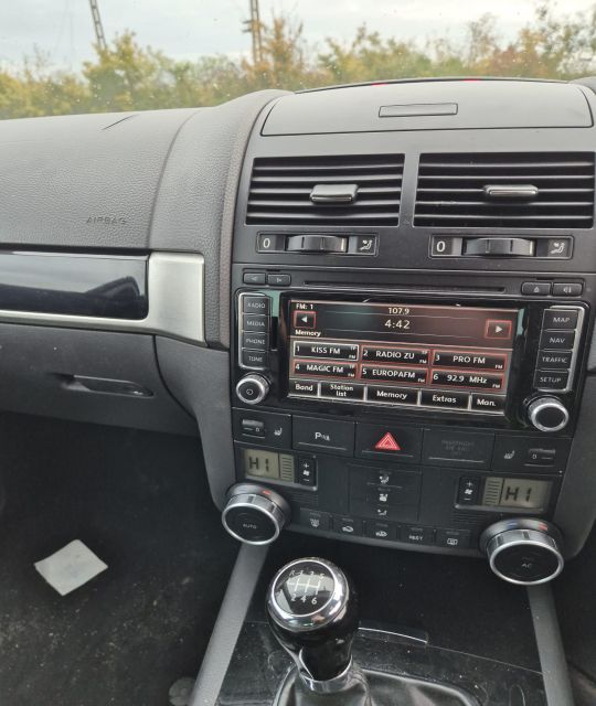 Hayon / Haion cu luneta Volkswagen VW Touareg generatia 1 7L (facelif