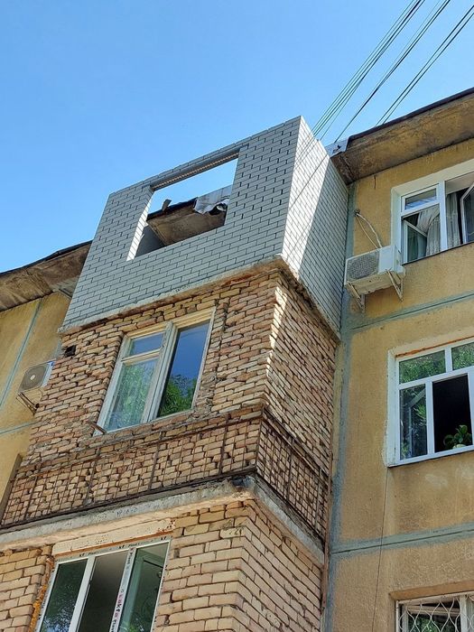 Кладка балконов, Решётка, Казырёк