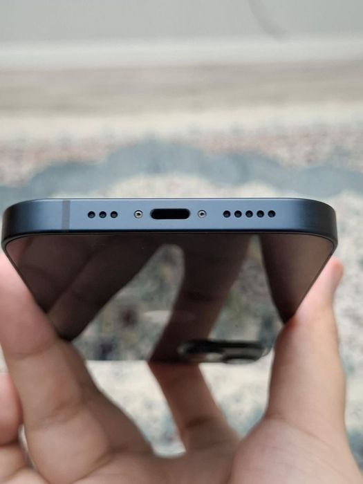 iPhone 13 с гарантией  128гб