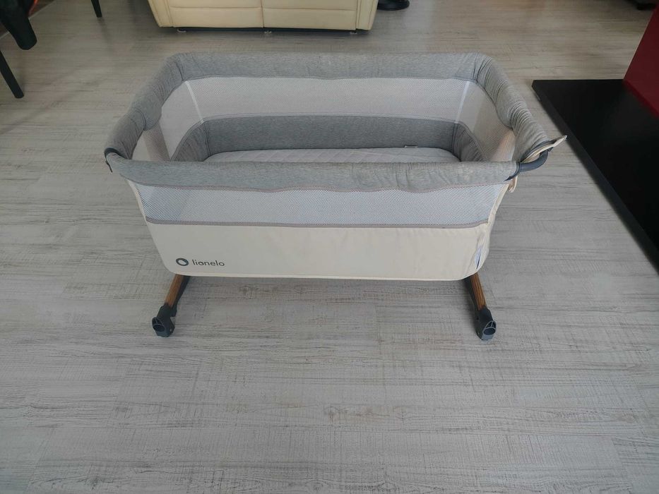Patut bebe Co-Sleeper cu sistem de leganare Lionelo