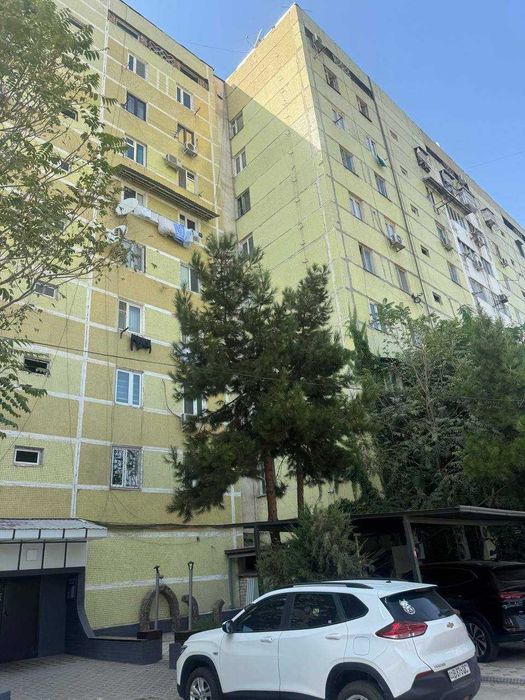 4-комнатная квартира 100 м² под ремонт у метро Минор, Ц-5