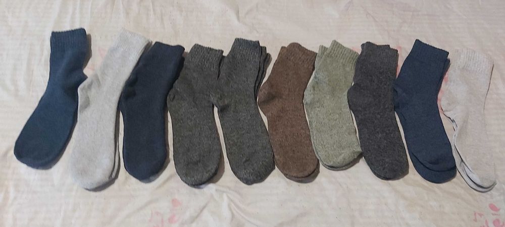 Продавам 10 чифта зимни чорапи