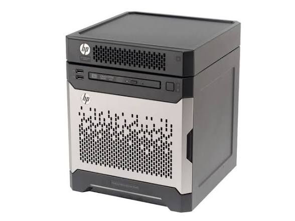 HP MicroServer Gen8 – 16 GB RAM + 2× HDD 2 TB + RAID P420