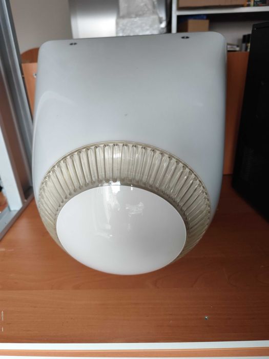 Apple eMac g4 - ретро компютър в идеално състояние