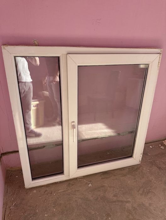 Geam termopan 118 × 118 cm, parte fixa si parte mobila