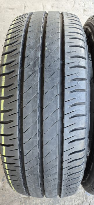2 anvelope vara ca noi  Michelin 235/60/17C,dot 2024.Pret/bucata.