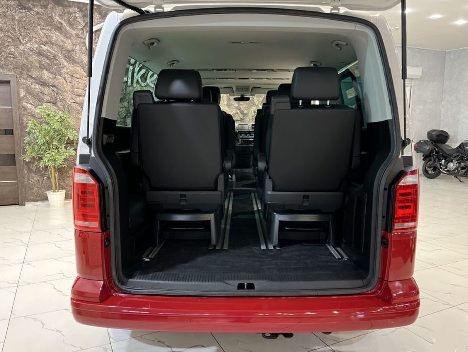 Услуги минивена. Почасовая аренда автомобиля. Подача по городу 15 мин.